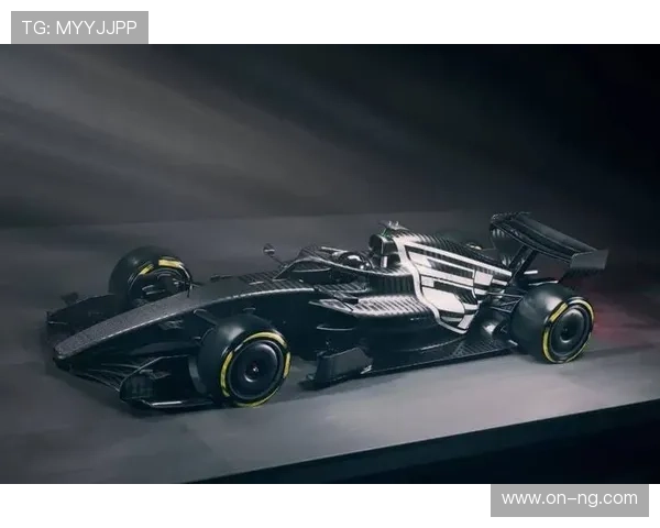 凯迪拉克F1车队在超级碗期间通过全国电视广告正式发布黑白双色涂装赛车